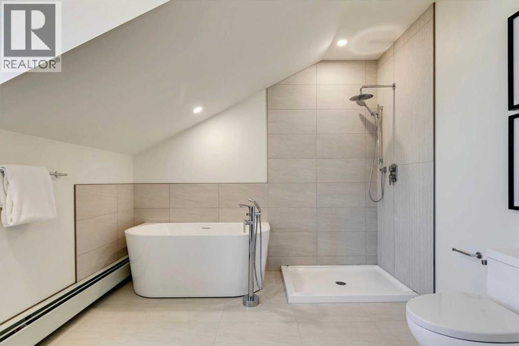 Single Family House for Sale in    Avenue NW Sunnyside Calgary 