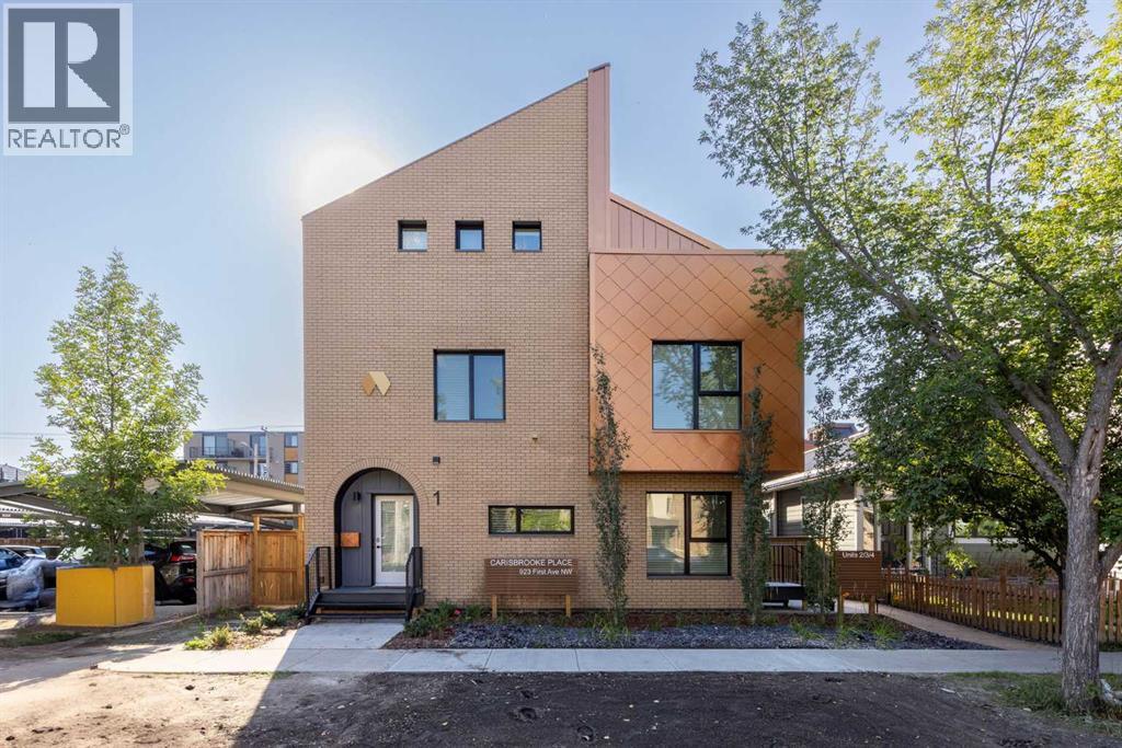 Single Family House for Sale in    Avenue NW Sunnyside Calgary 