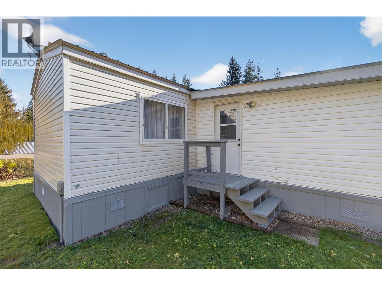 17 2036 Solsqua Sicamous Road, Sicamous