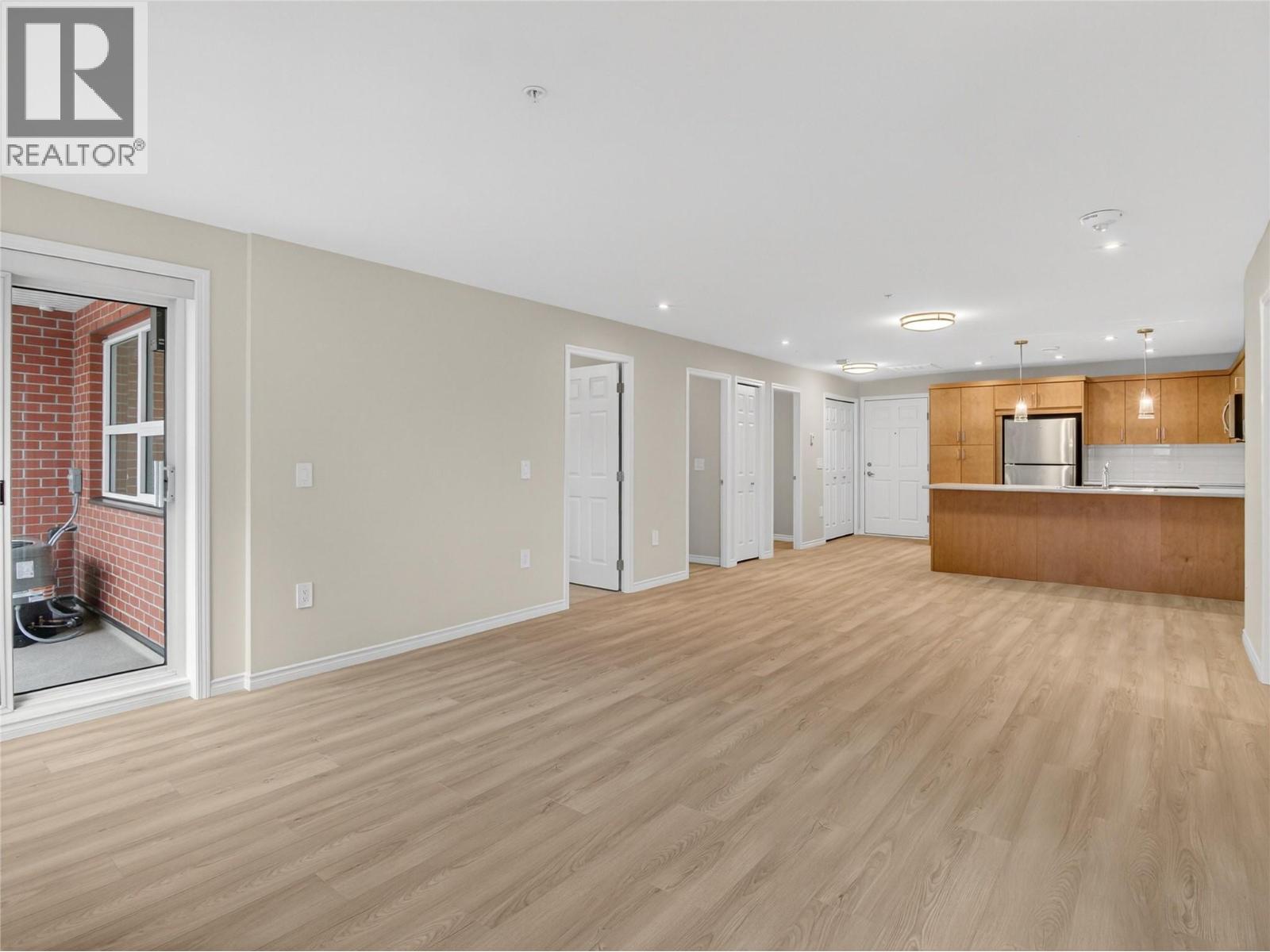 3362 SKAHA LAKE Road Unit# 1004, Penticton