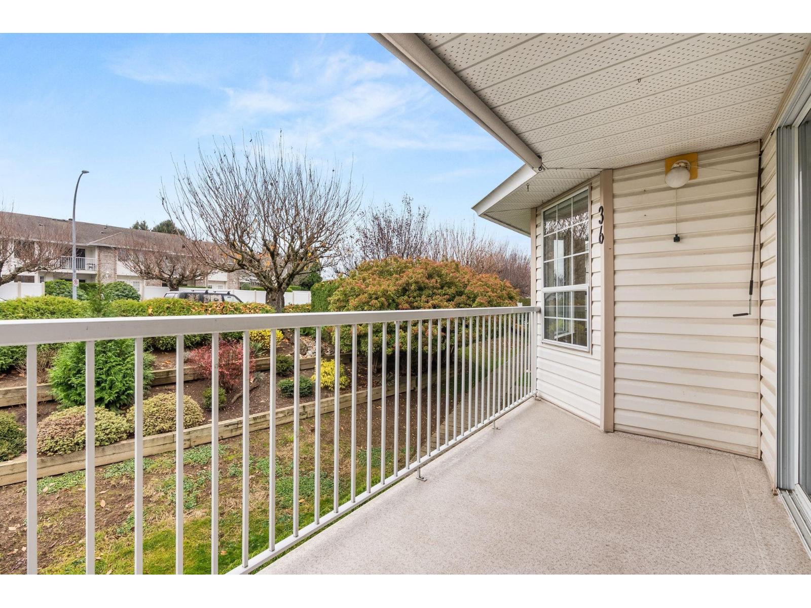 36 2938 TRAFALGAR STREET, Abbotsford