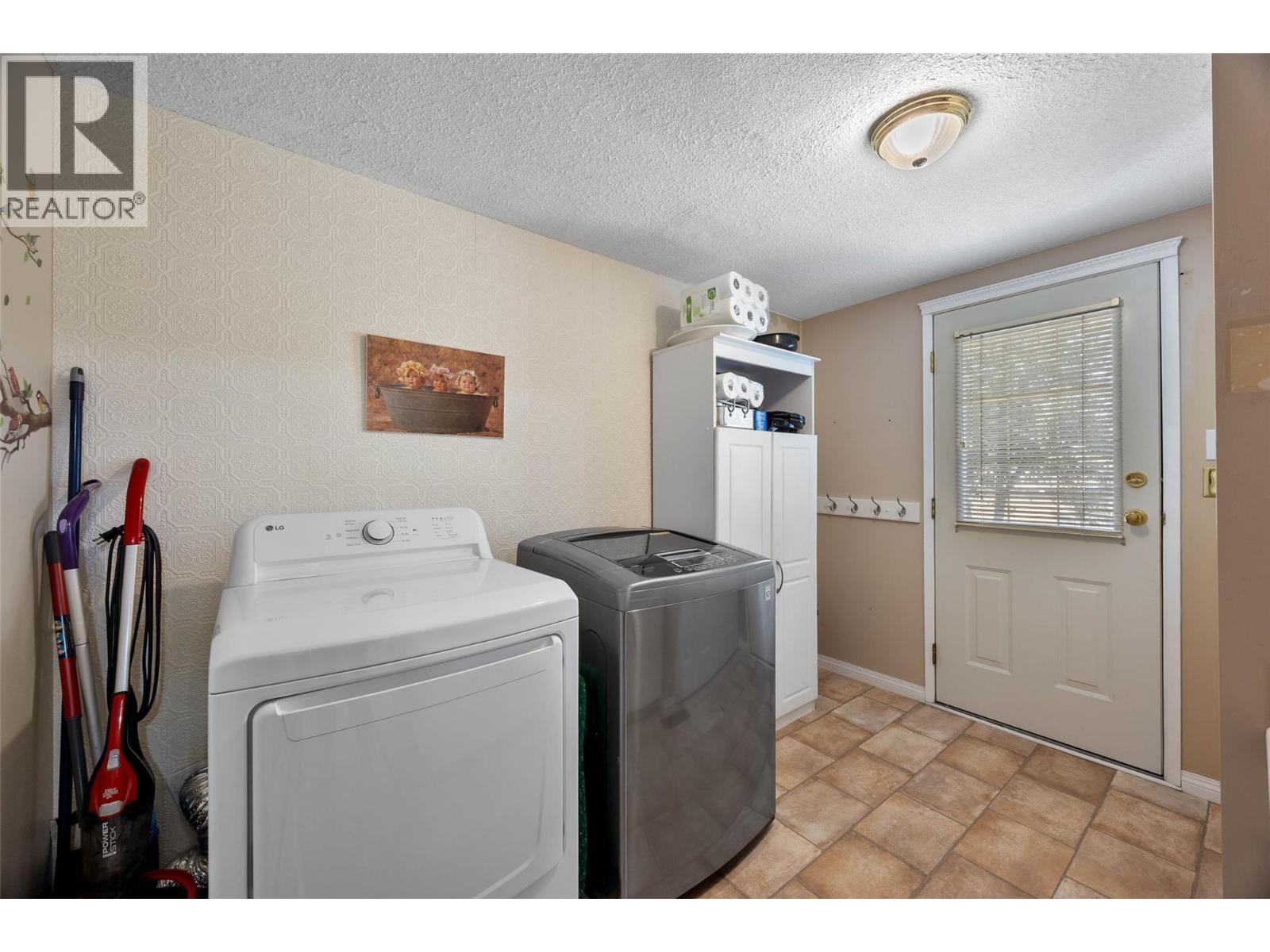 820 Ollek Street, Kamloops