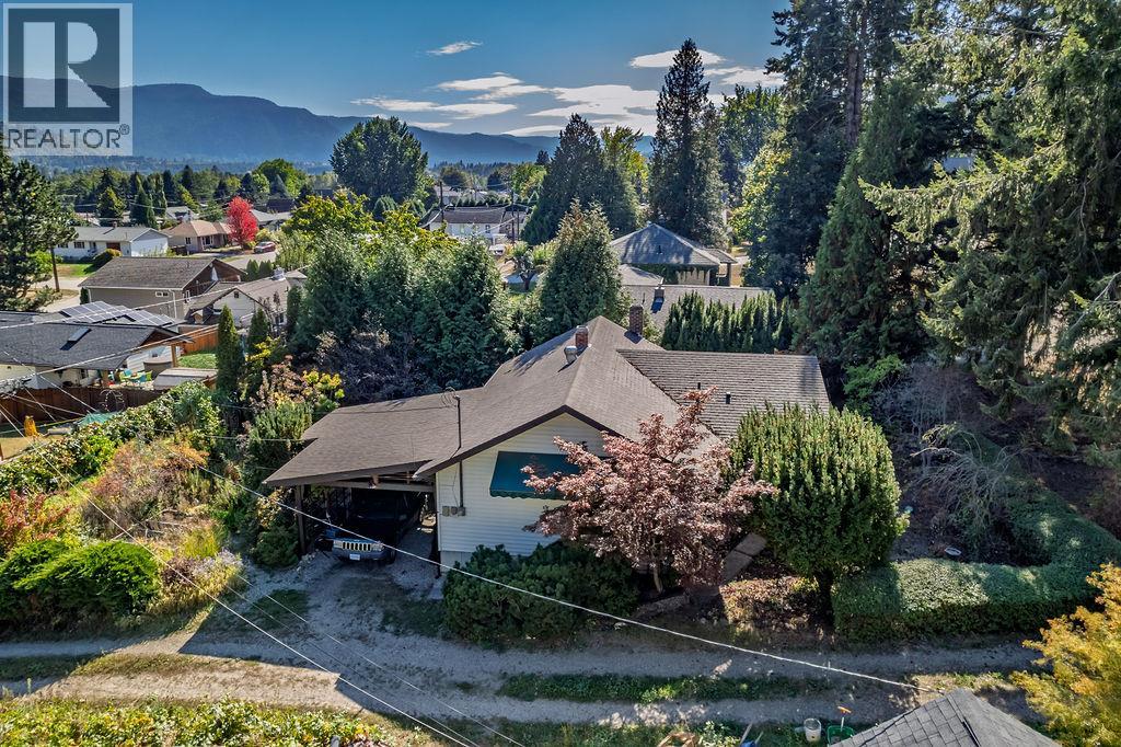 205 6th Avenue, Castlegar