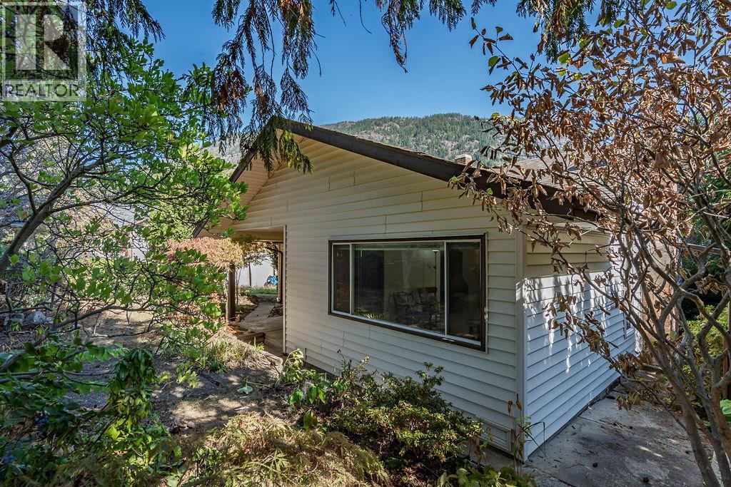 205 6th Avenue, Castlegar