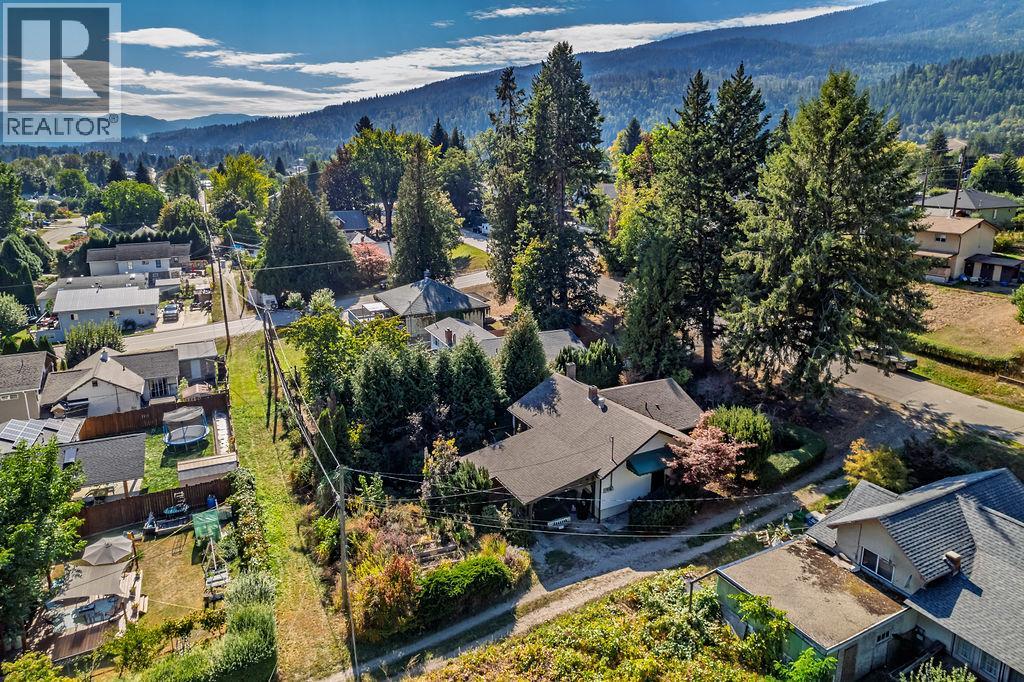 205 6th Avenue, Castlegar