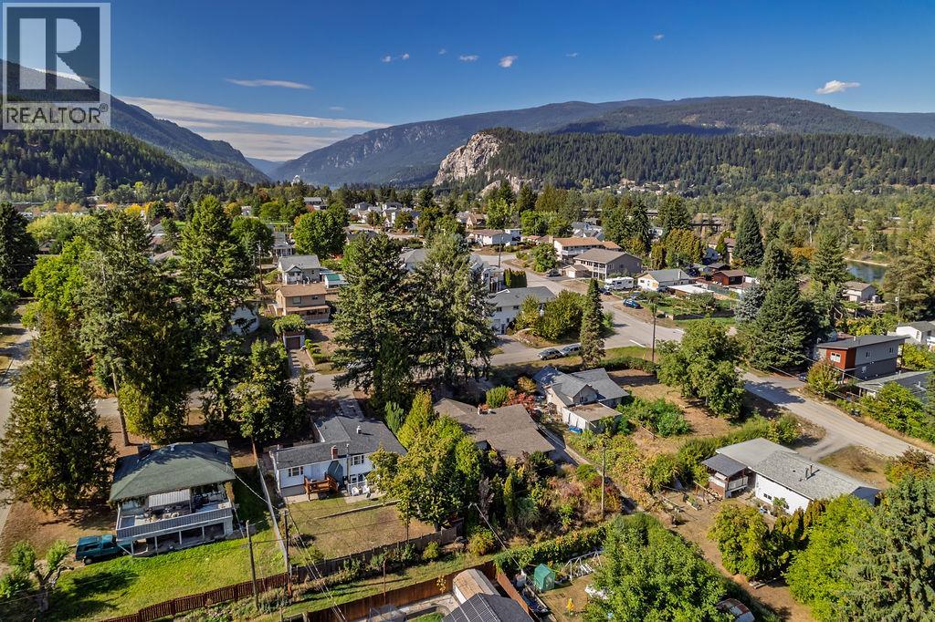 205 6th Avenue, Castlegar