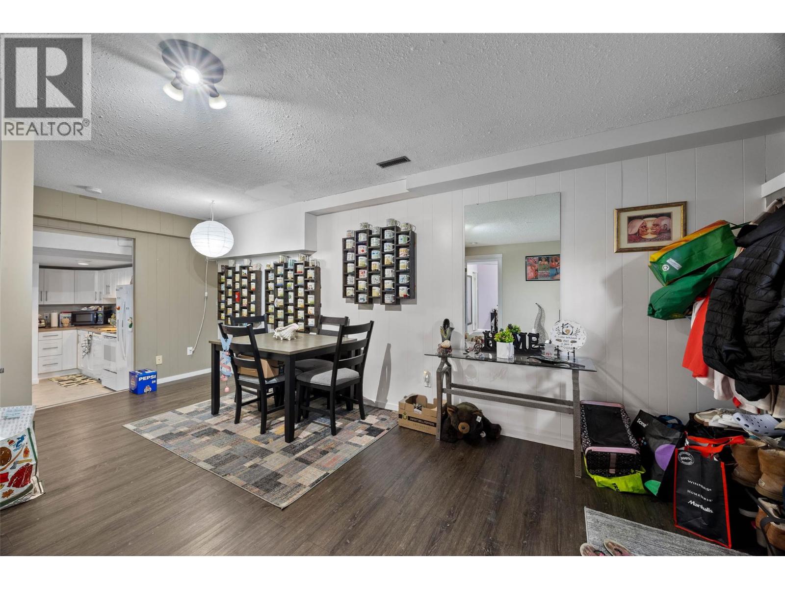 820 Ollek Street, Kamloops