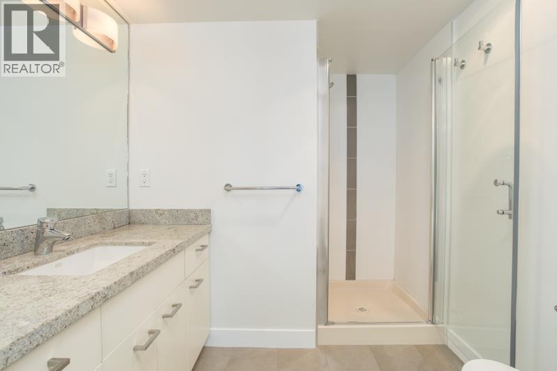 803 121 TENTH STREET, New Westminster