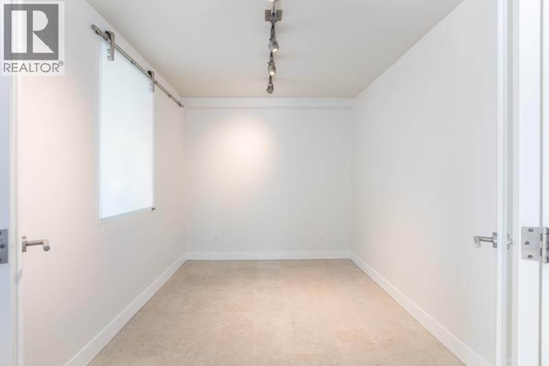 803 121 TENTH STREET, New Westminster