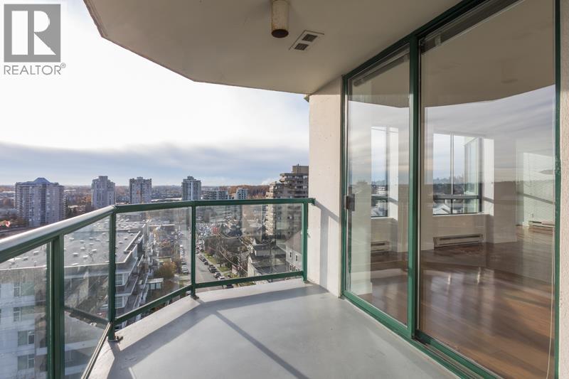 803 121 TENTH STREET, New Westminster