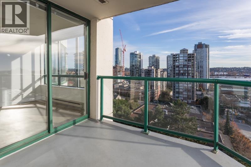 803 121 TENTH STREET, New Westminster