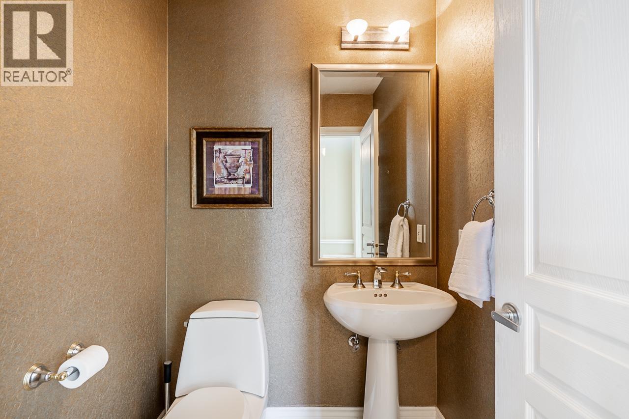 4918 EDENDALE LANE, West Vancouver