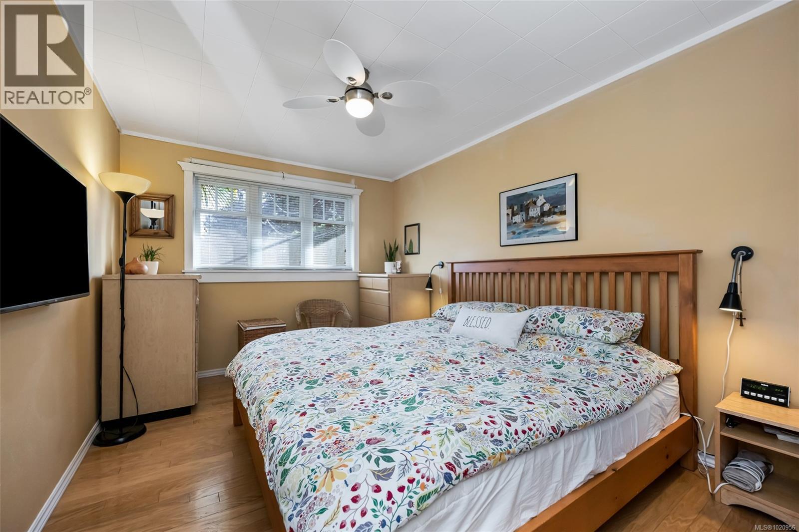 4386 Chartwell Dr, Saanich