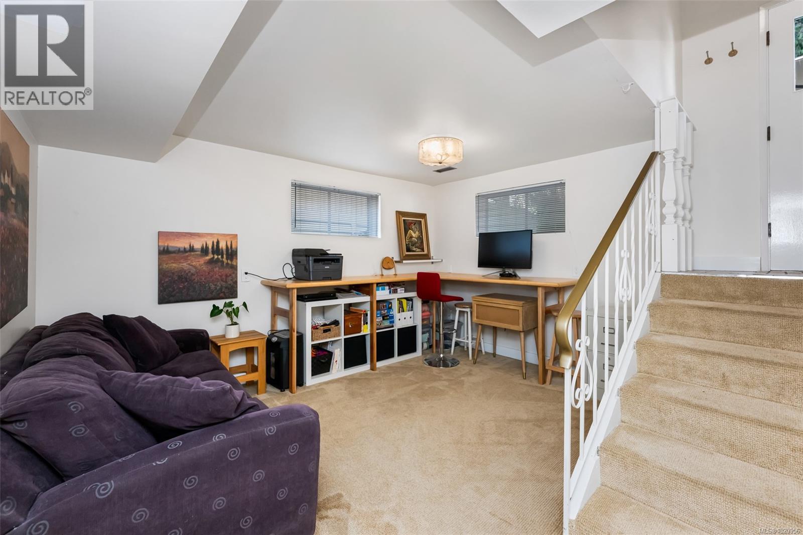 4386 Chartwell Dr, Saanich