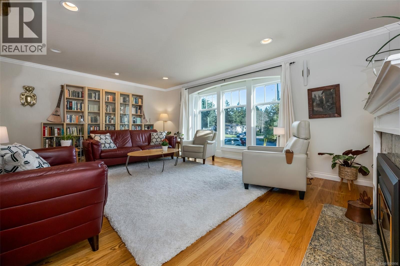 4386 Chartwell Dr, Saanich