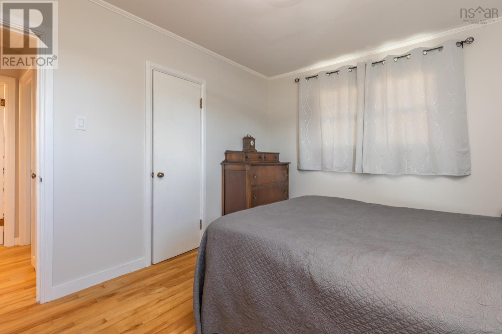 Property 33 of 41 of 911 Highway 335