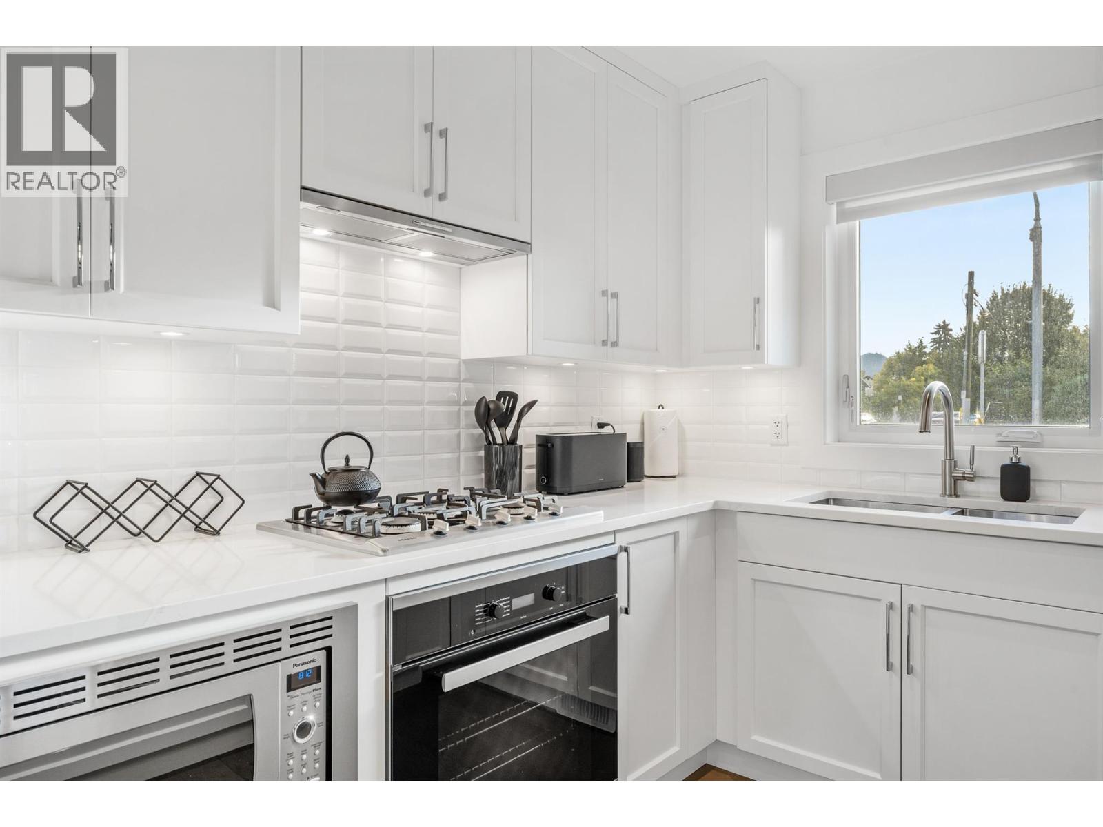 1308 Richter Street Unit# 107, Kelowna