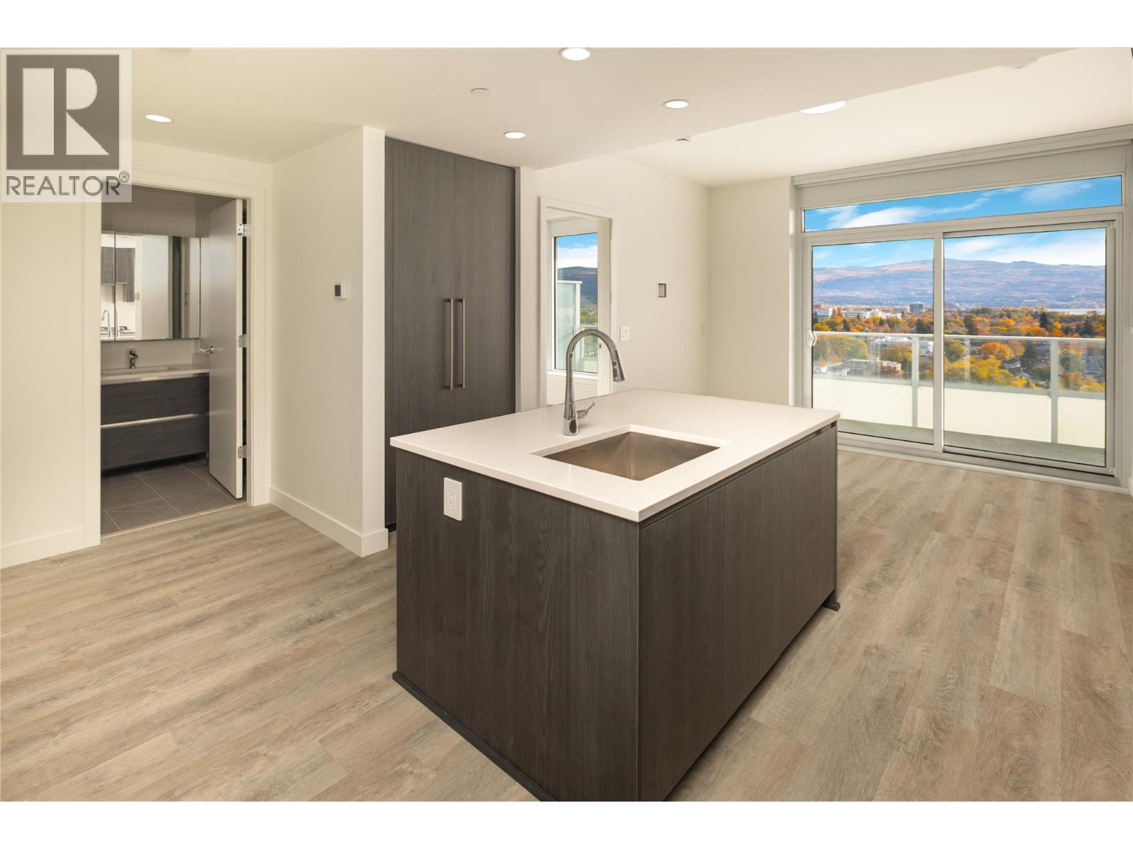 1206 1626 Water Street, Kelowna