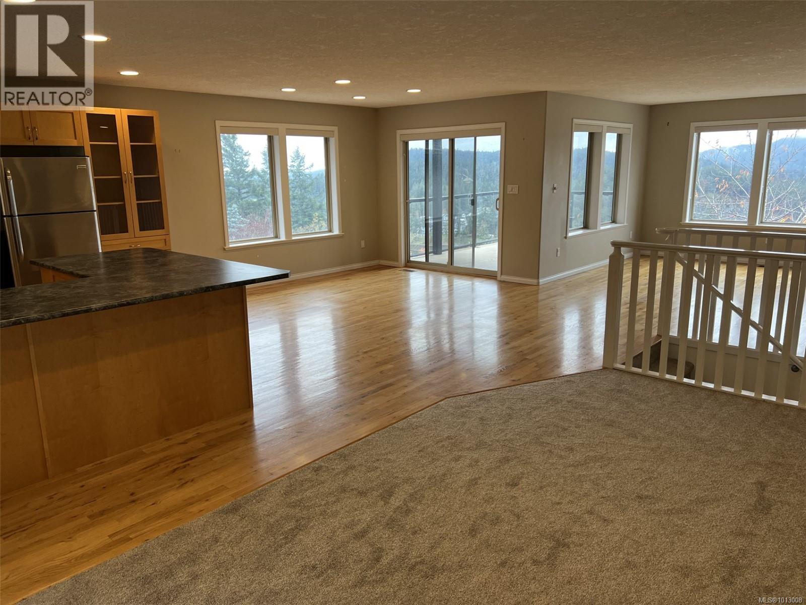  3581 Sun Vista, Langford