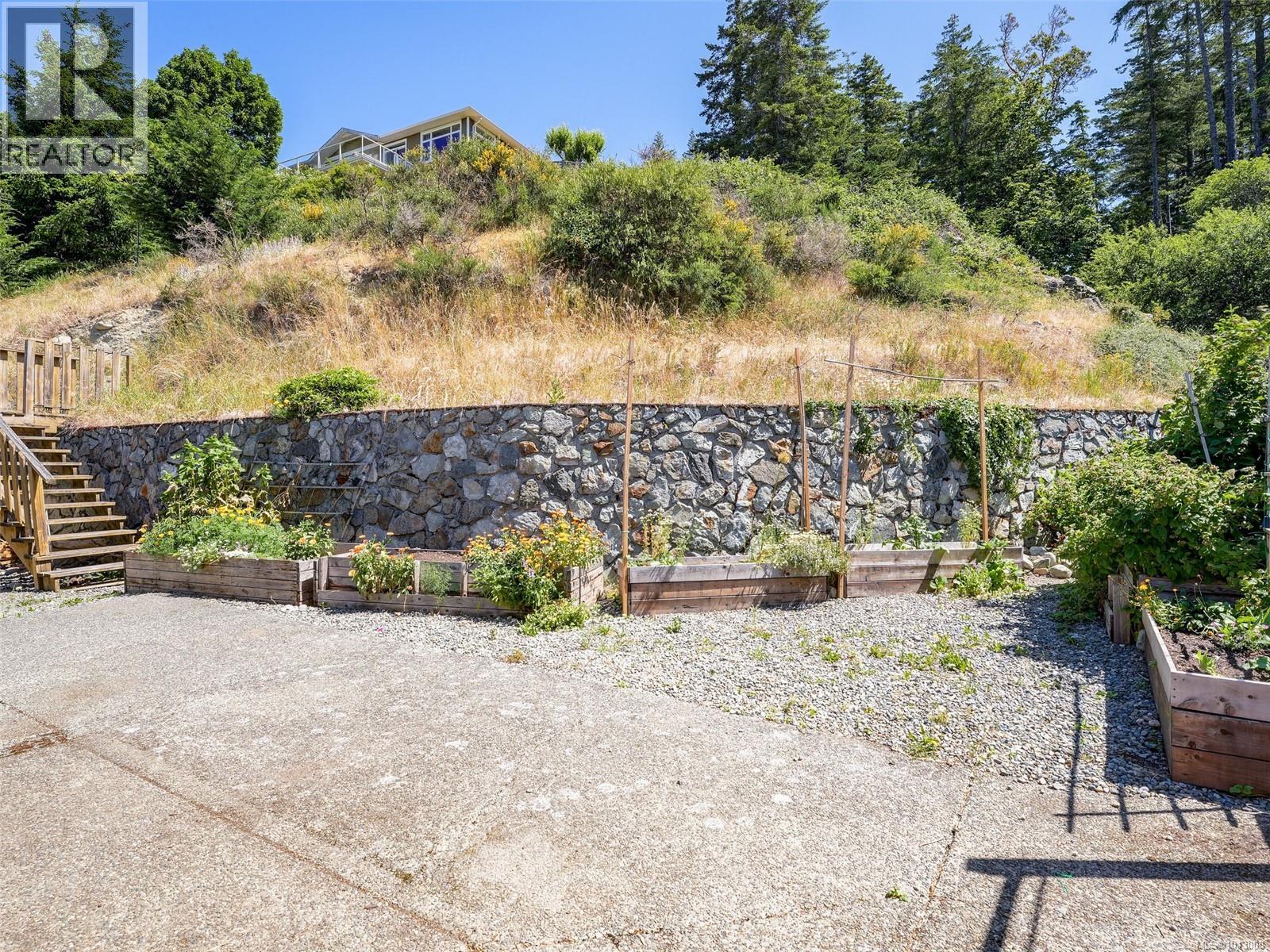  3581 Sun Vista, Langford