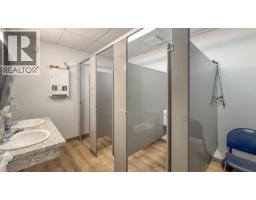 8175 Dallas Drive, Kamloops, BC V2C6X2 Photo 32