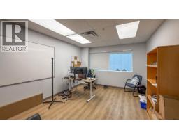 8175 Dallas Drive, Kamloops, BC V2C6X2 Photo 6