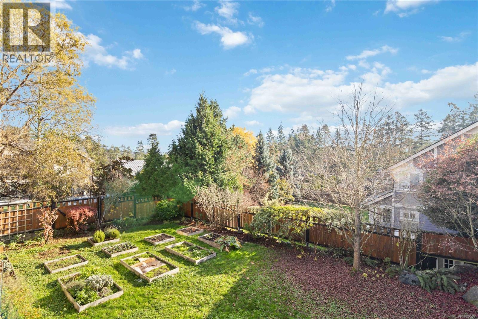 113 Atkins Rd, View Royal