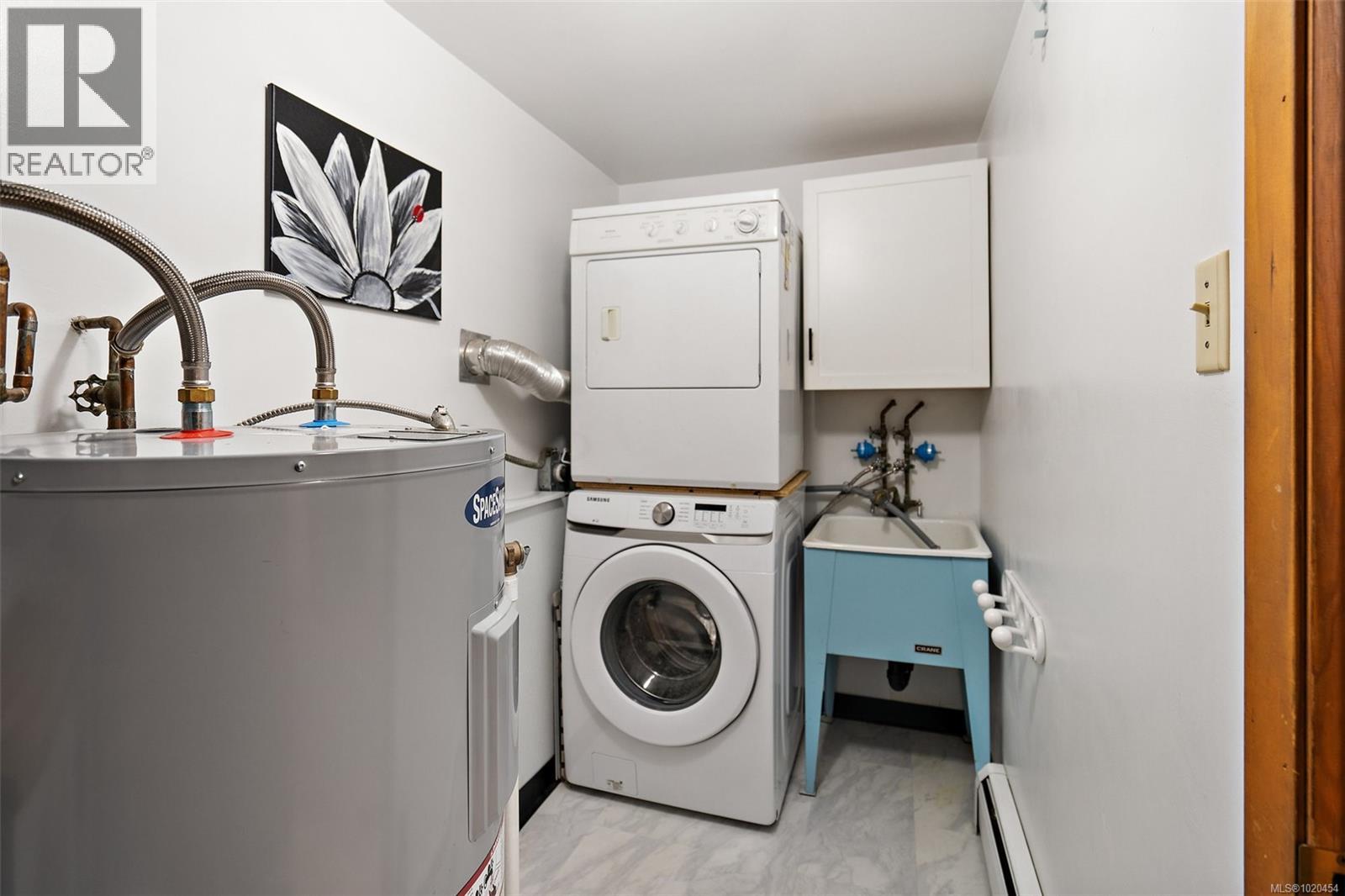 1186 Laurel Rd, North Saanich