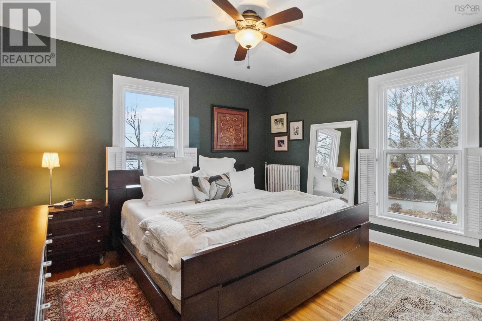 Property 42 of 49 of 31 Main Street