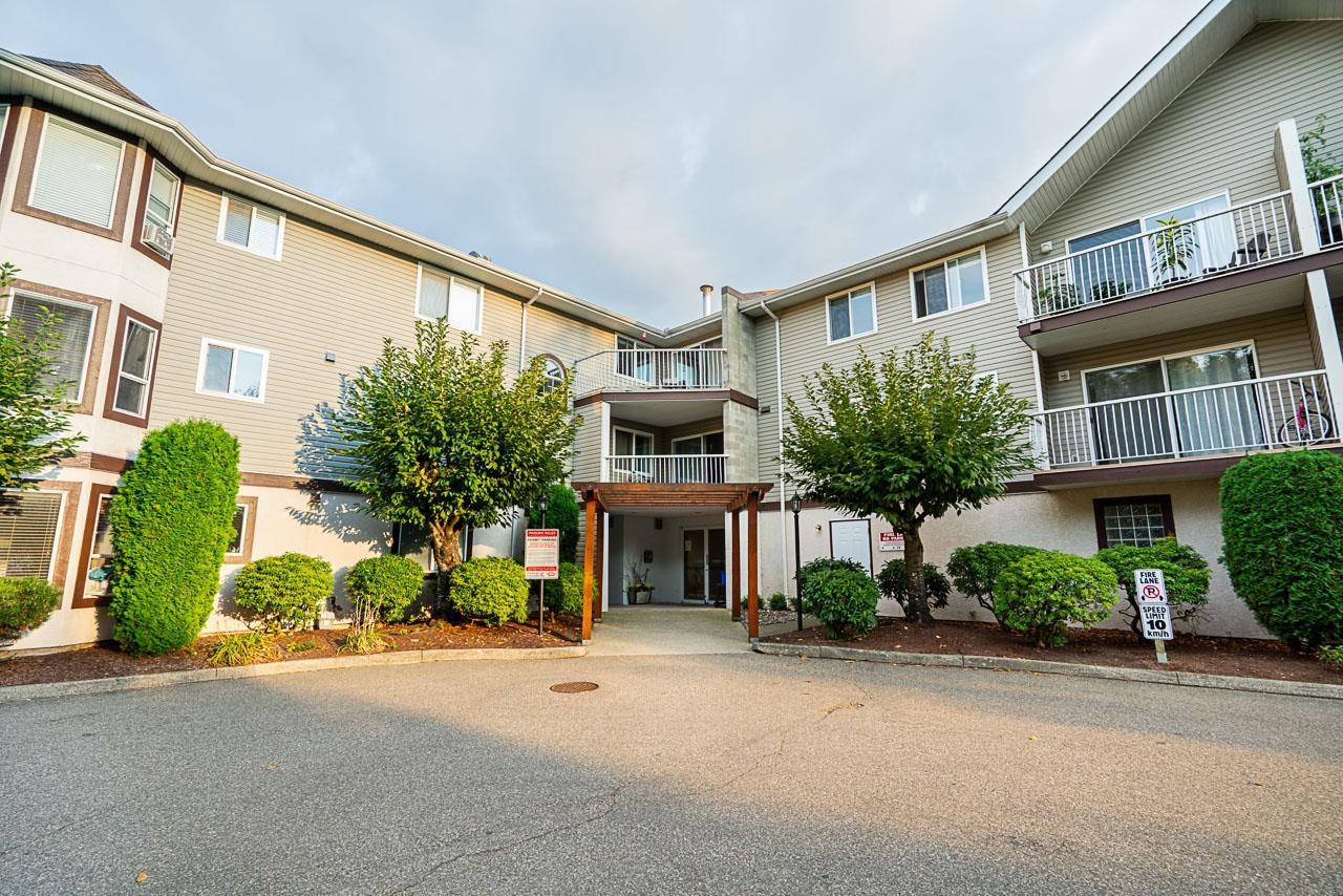 309 45222 WATSON ROAD, Garrison Crossing, Chilliwack