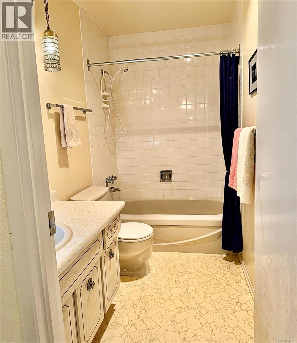 403 1115 Rockland Avenue, Victoria