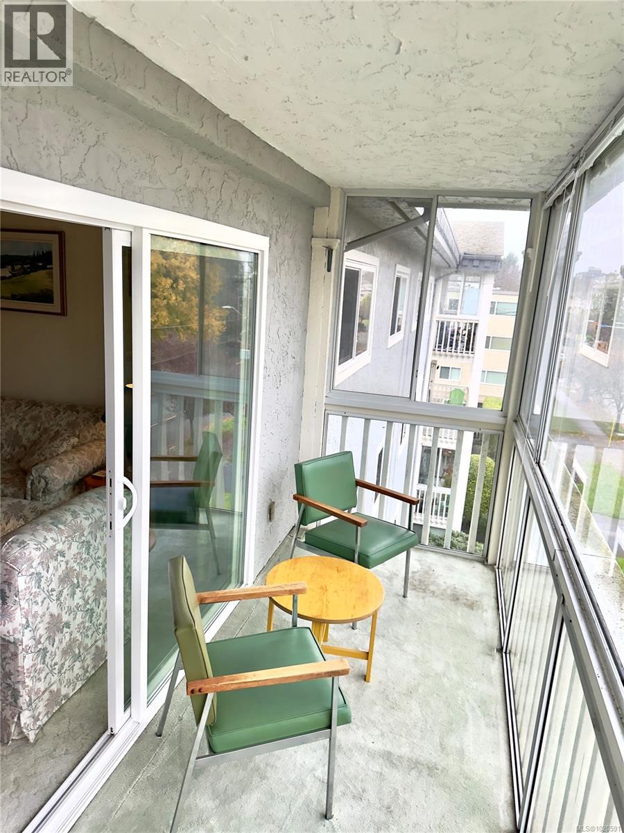 403 1115 Rockland Avenue, Victoria