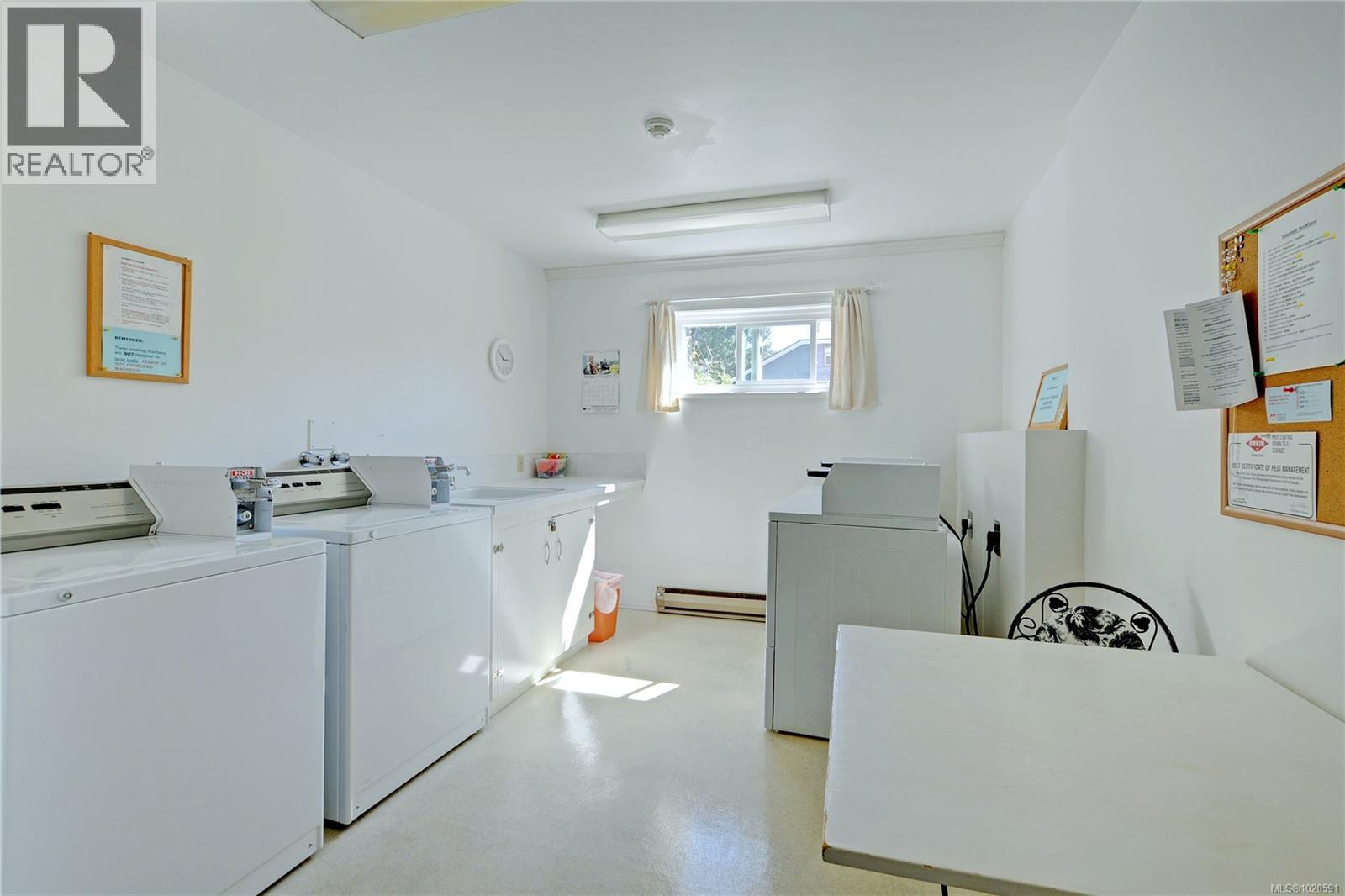 403 1115 Rockland Avenue, Victoria