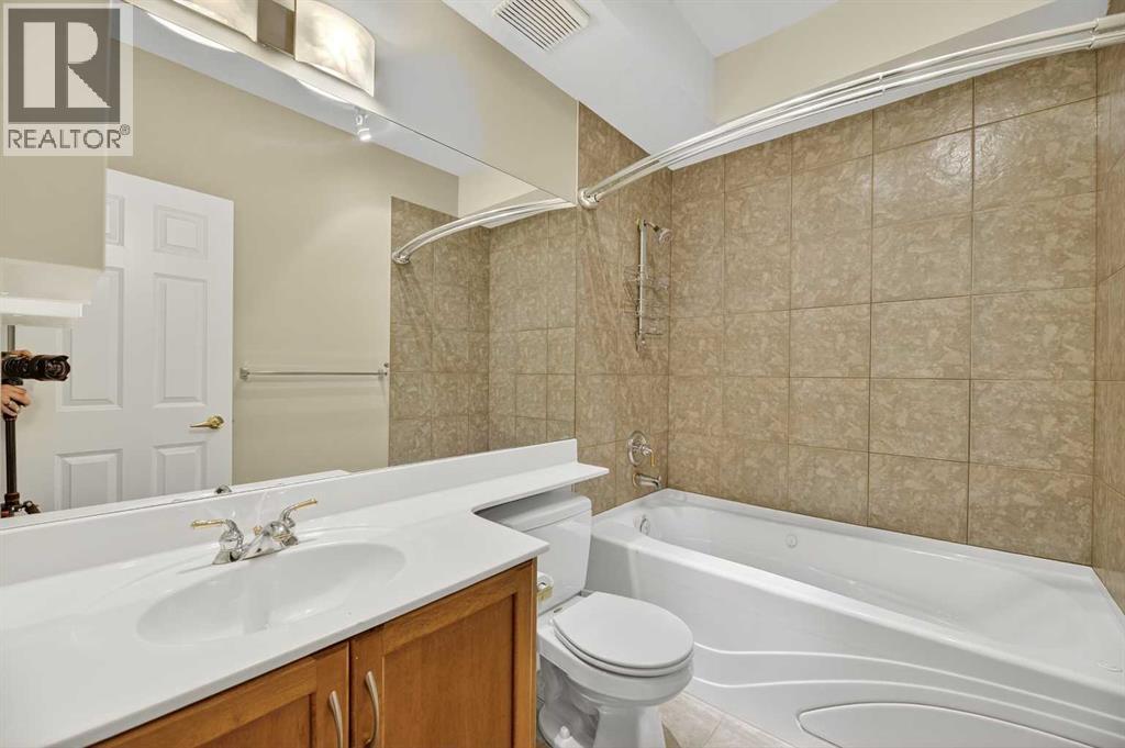 Single Family House for Sale in   Parkdale Boulevard NW Parkdale Calgary 