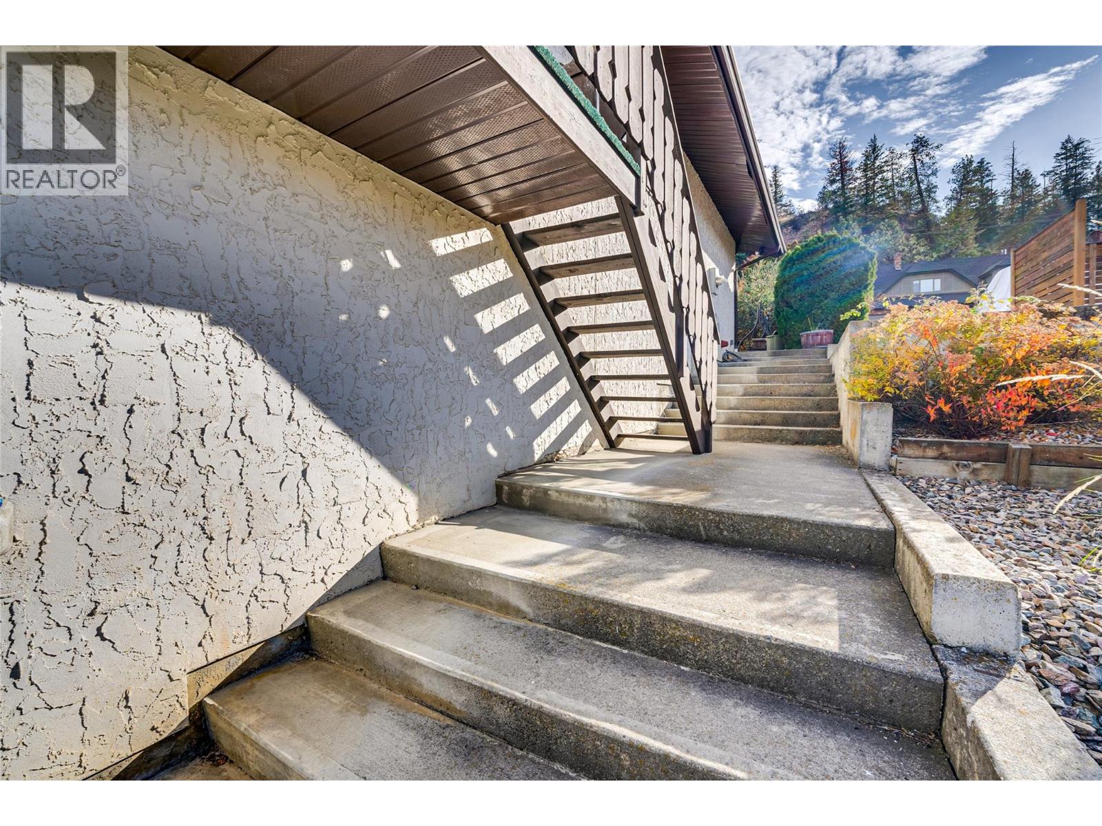 14114 Juniper Drive, Coldstream