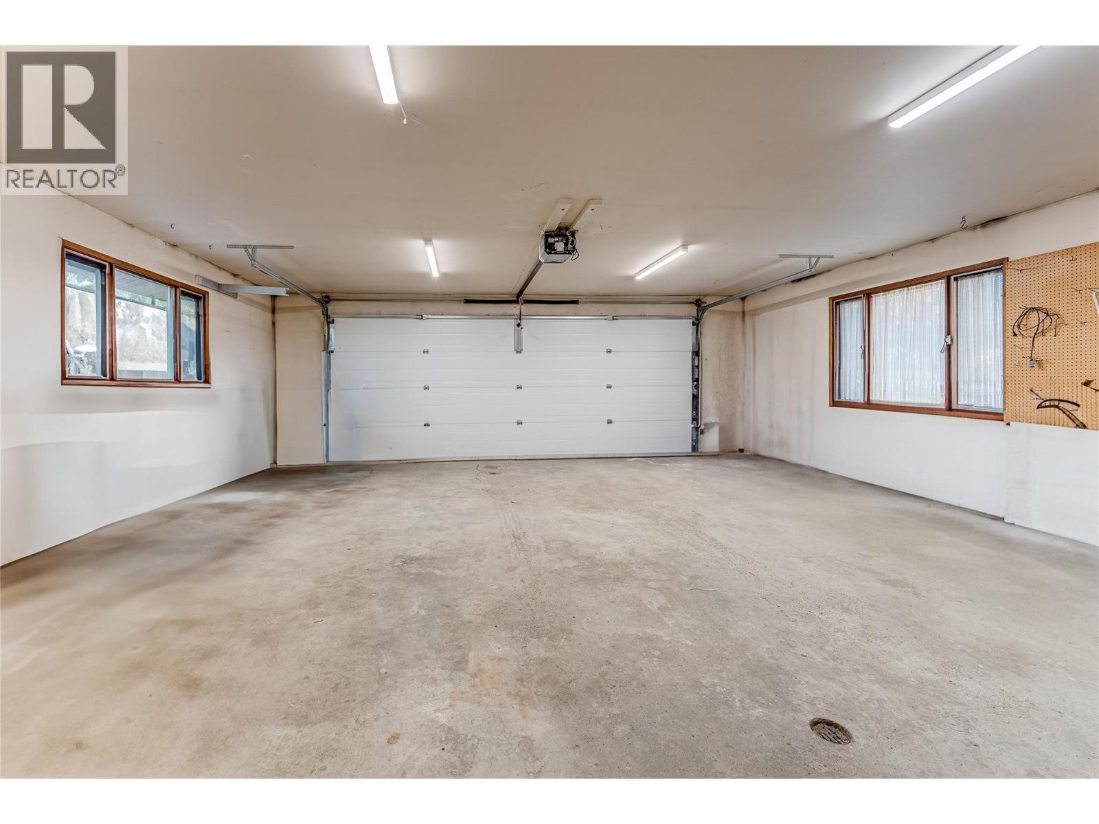 14114 Juniper Drive, Coldstream