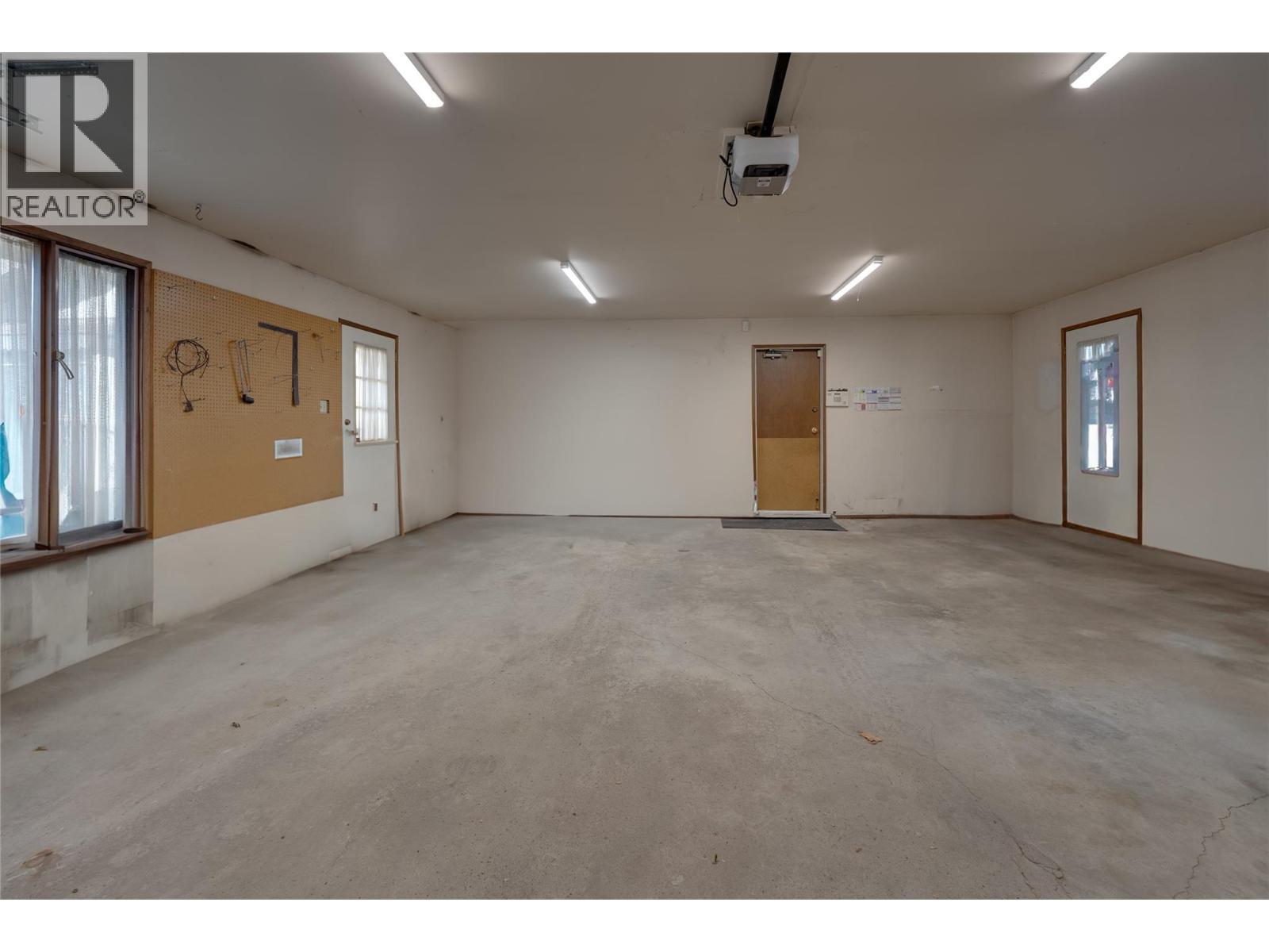 14114 Juniper Drive, Coldstream