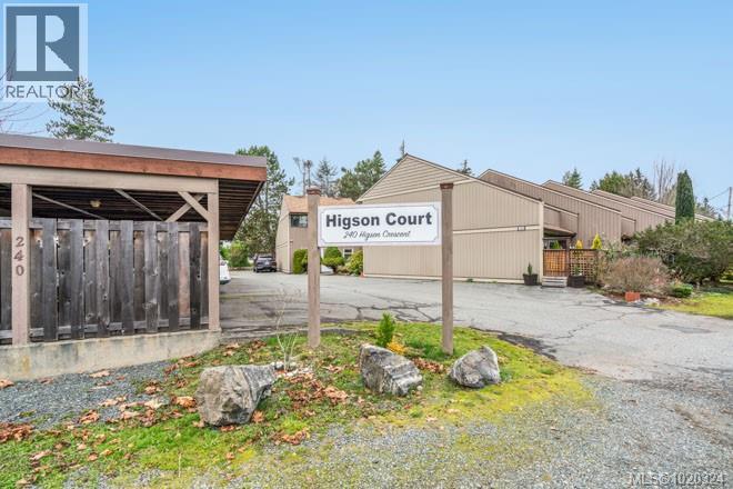 2 240 Higson Cres, Qualicum Beach