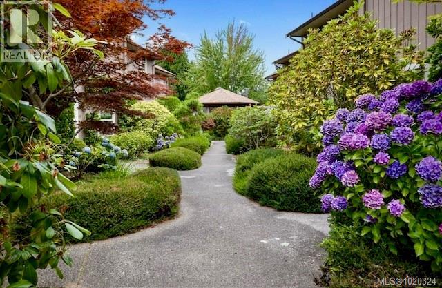 2 240 Higson Cres, Qualicum Beach