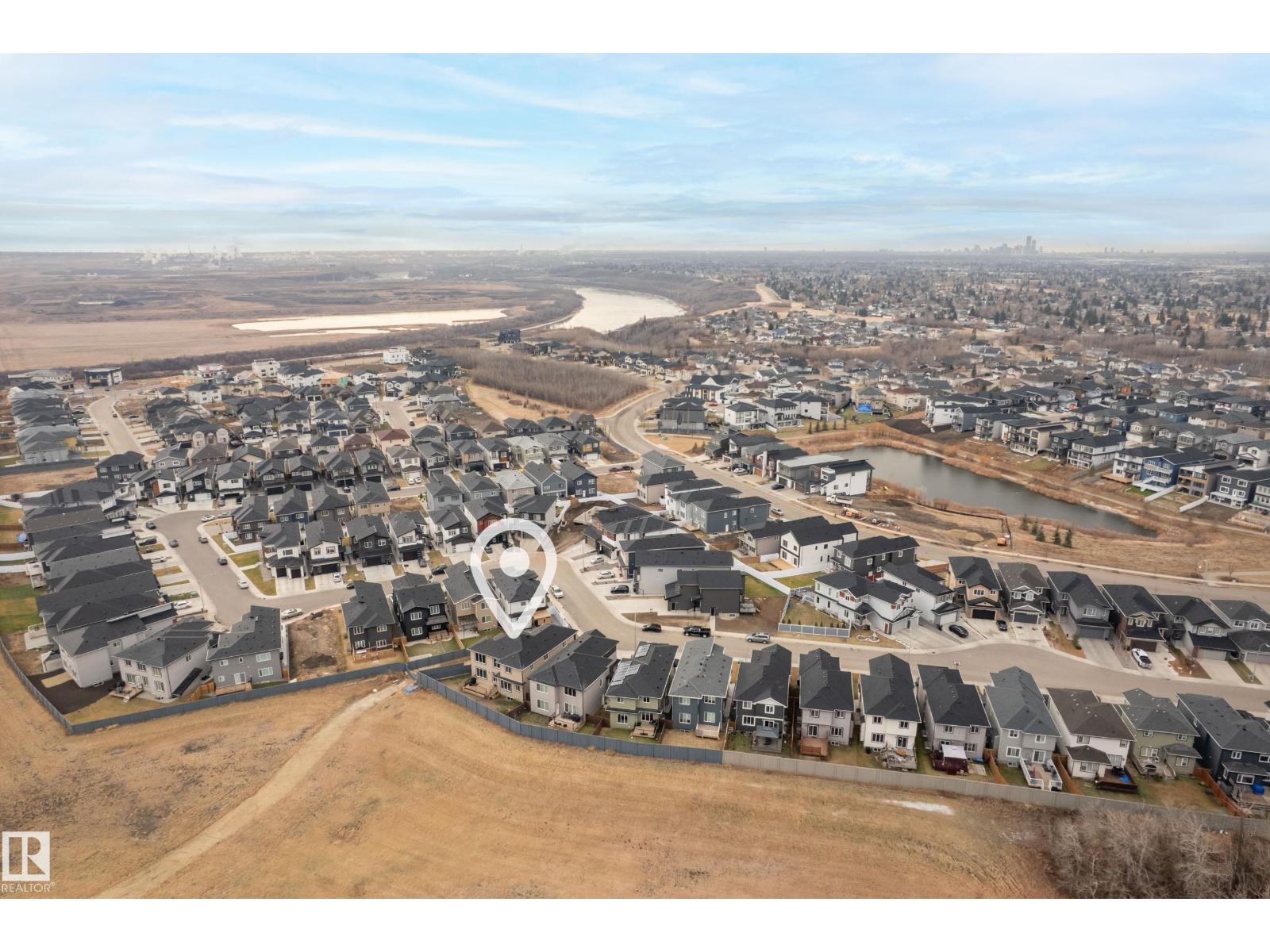 1104 152 AV NW, Edmonton