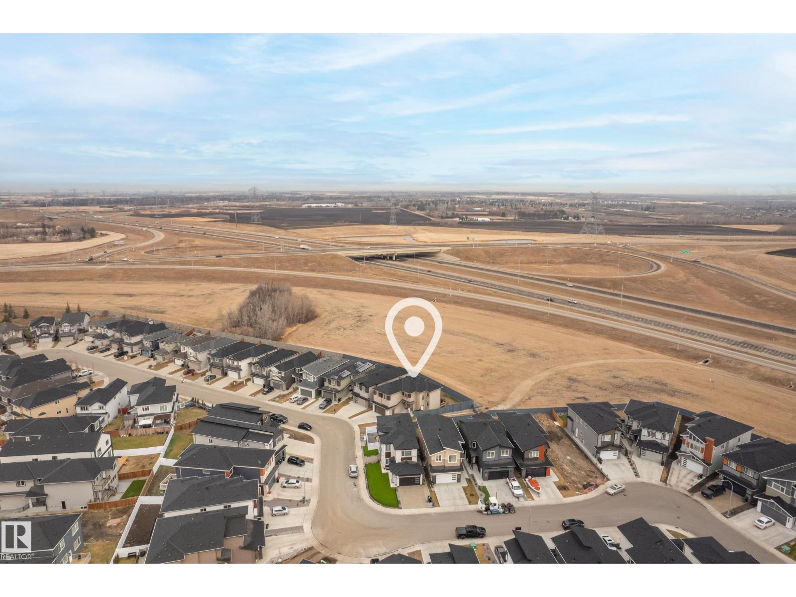 1104 152 AV NW, Edmonton