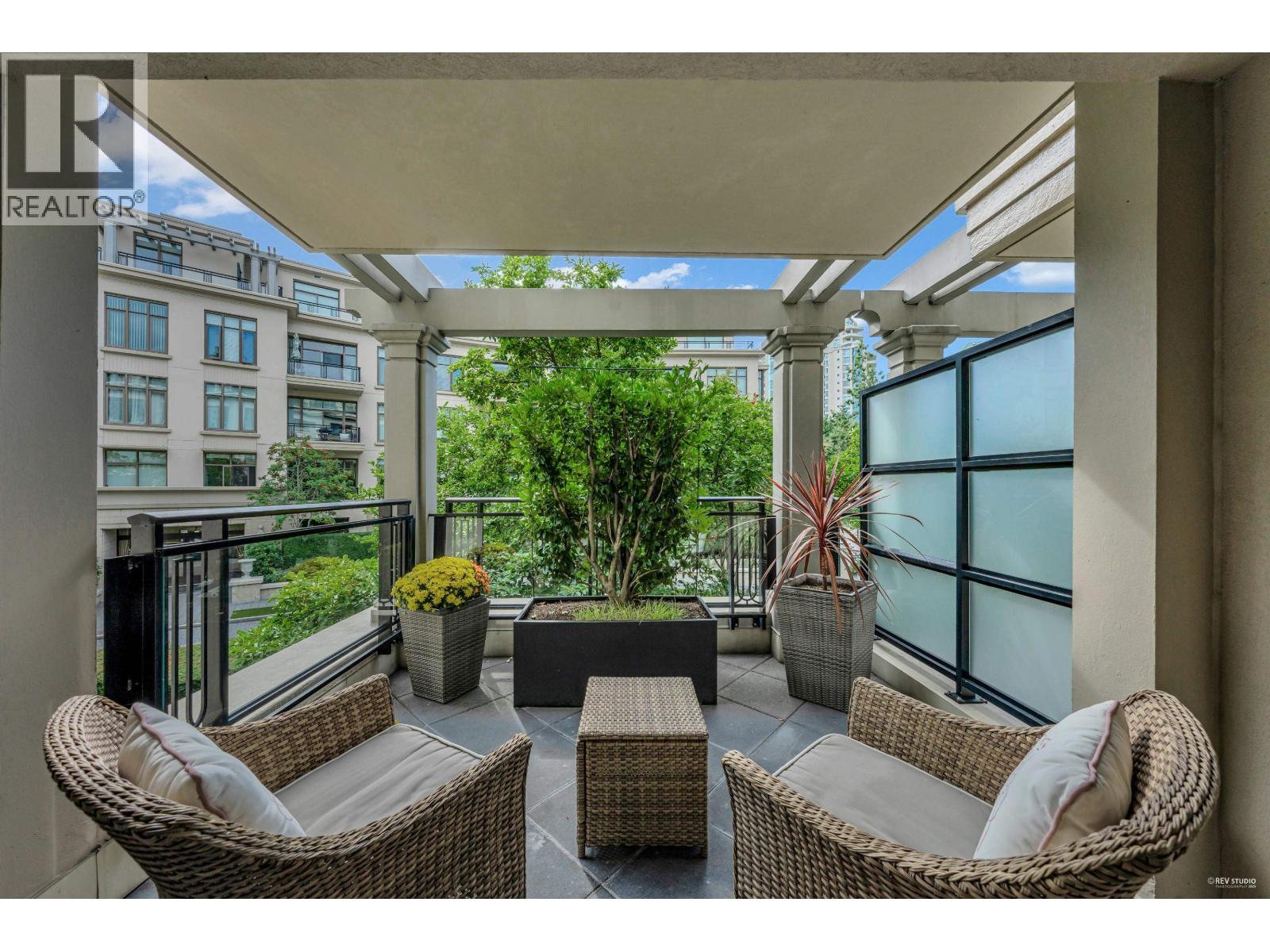 202 533 WATERS EDGE CRESCENT, West Vancouver