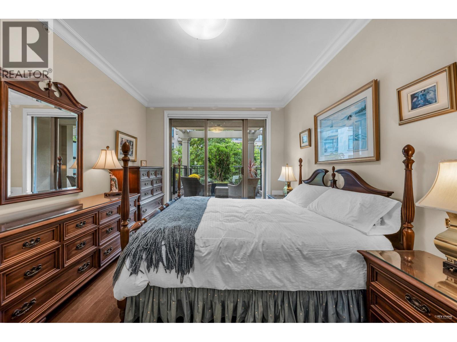 202 533 WATERS EDGE CRESCENT, West Vancouver