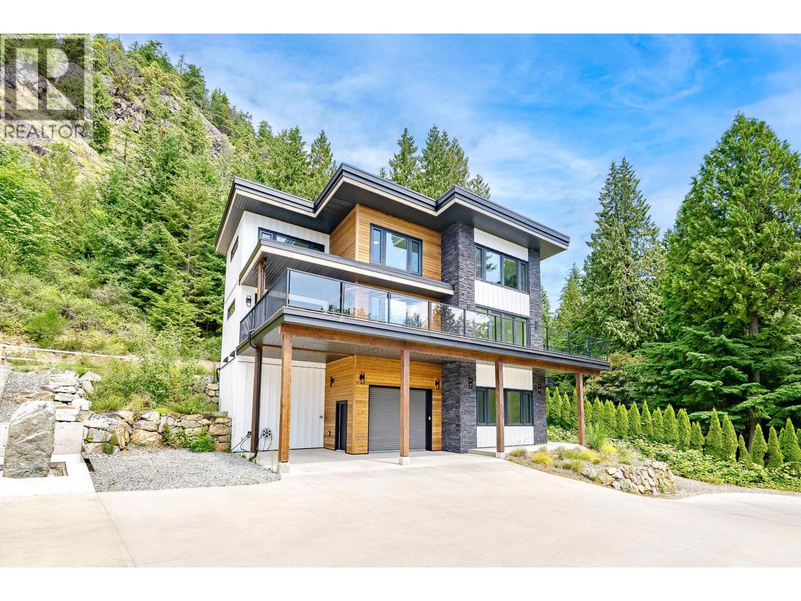 971 MARINE DRIVE, Gibsons