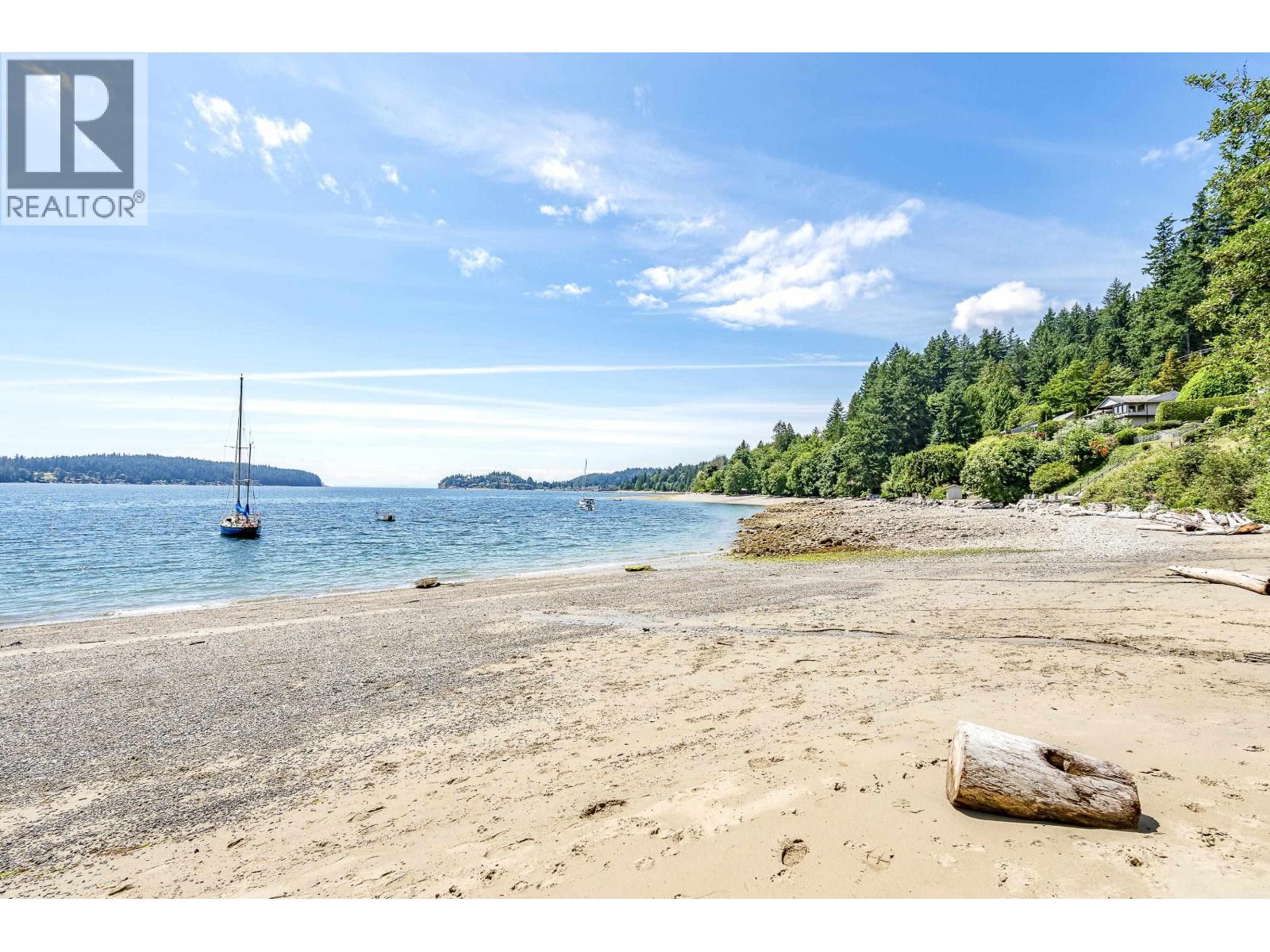 971 MARINE DRIVE, Gibsons