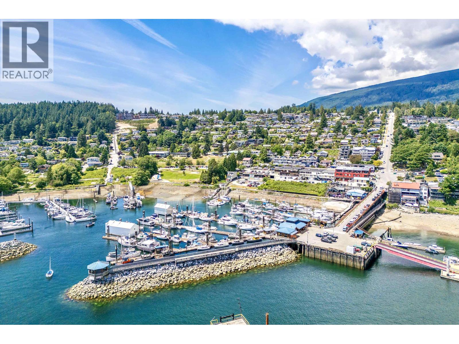 971 MARINE DRIVE, Gibsons