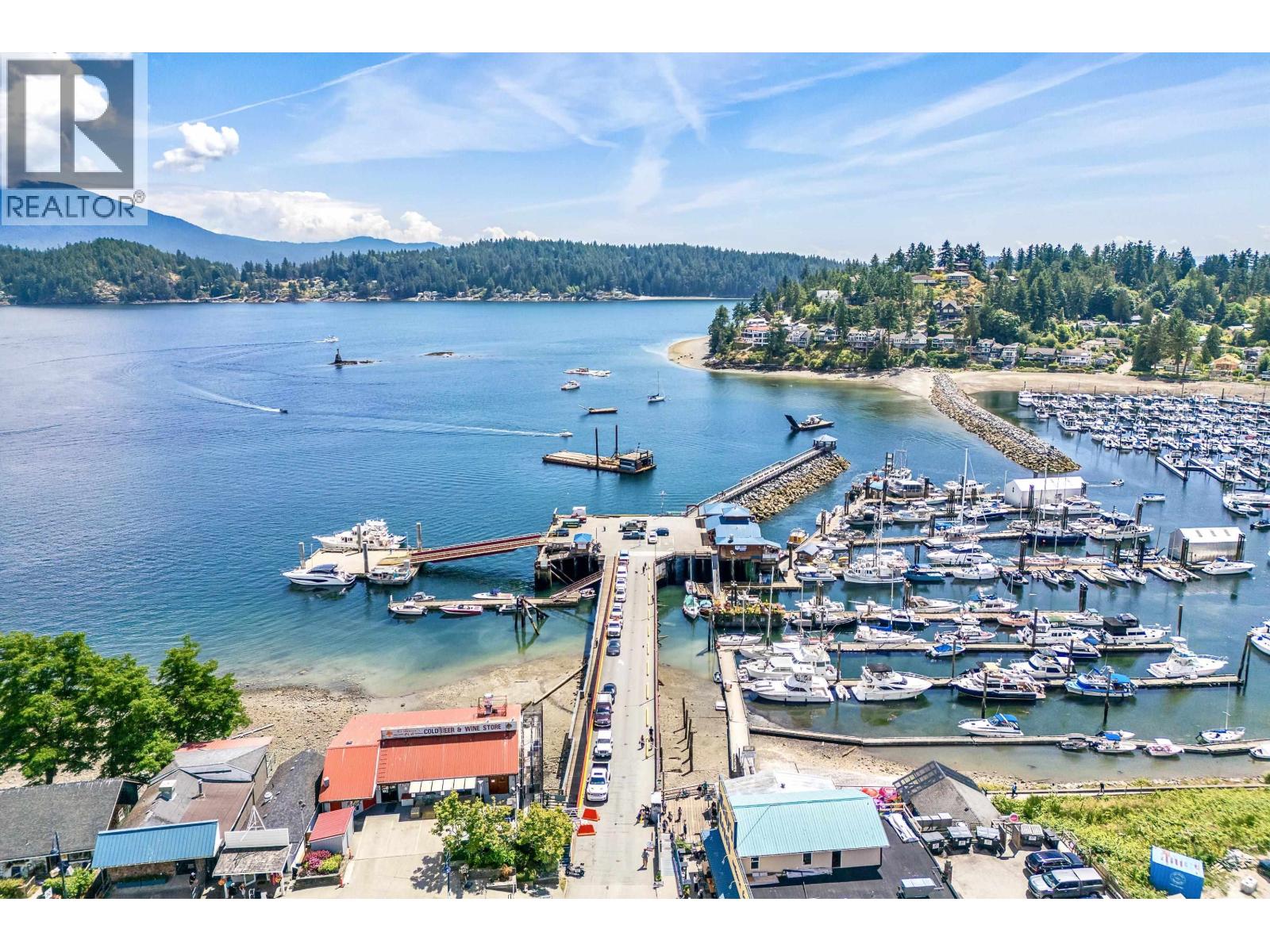 971 MARINE DRIVE, Gibsons