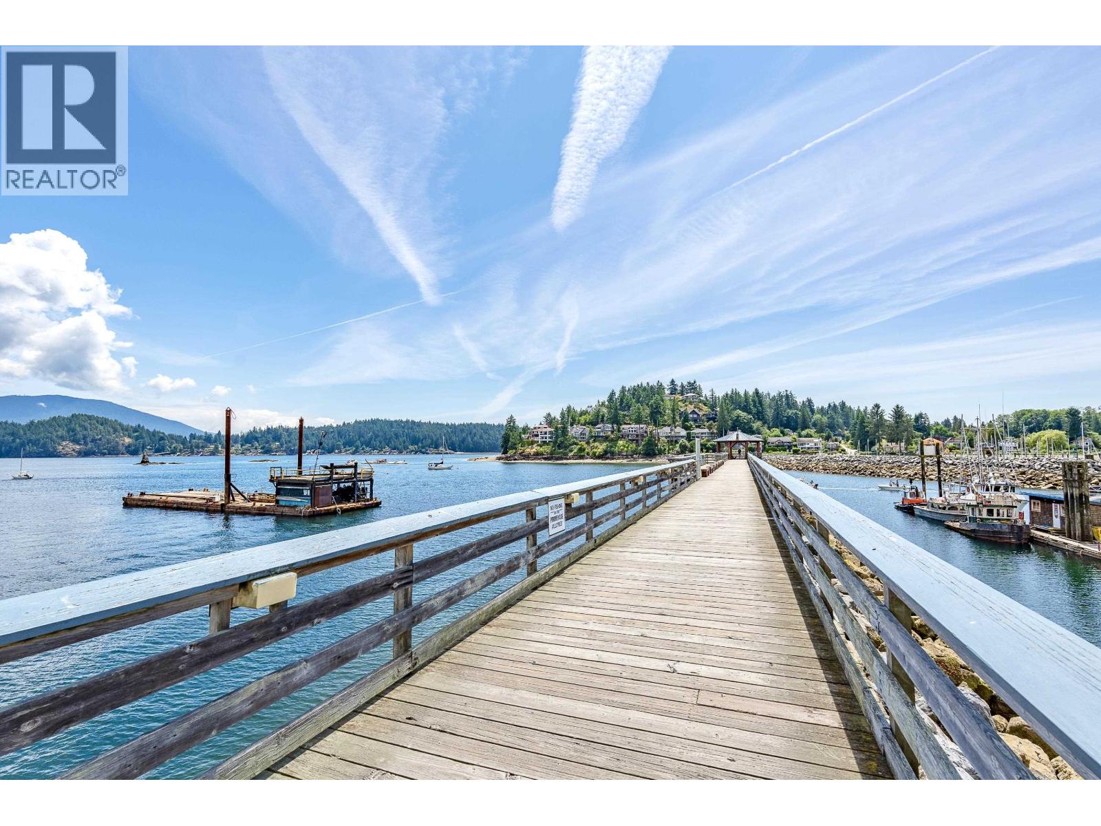 971 MARINE DRIVE, Gibsons