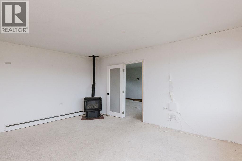 635 MARTIN ROAD, Gibsons