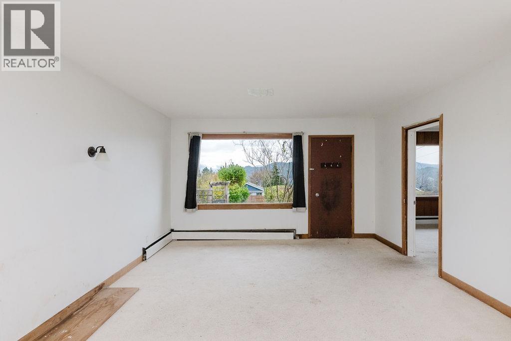 635 MARTIN ROAD, Gibsons